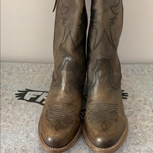 Freebird Whisper boots.  Never worn.